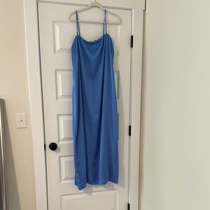 A&F Julia Strapless Slip Satin Maxi - dutch blue